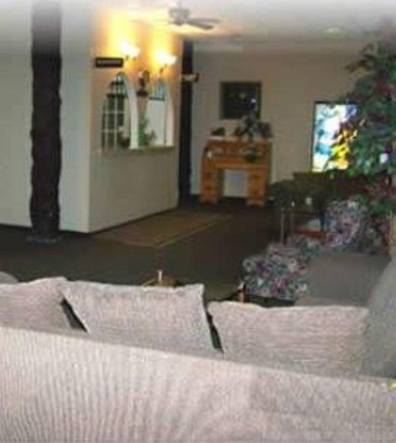 Classic Motor Inn Melville 외부 사진